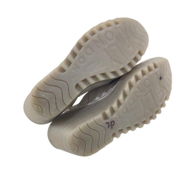 Fly London Women Leather Peep Toe Wedge Sandals SZ 40 Metallic Cream Ankle Strap - Picture 6 of 14